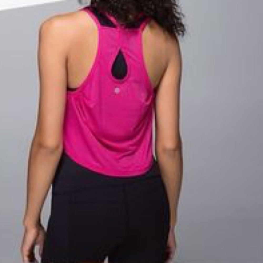 Lululemon pink crop size 4